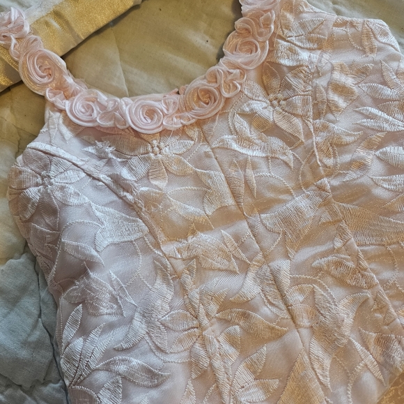 Girls Formal Dress - Picture 4 of 9